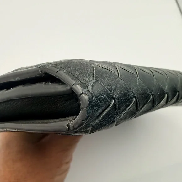 Bottega Veneta Black Long Fold-Over Wallet - Picture 8 of 12